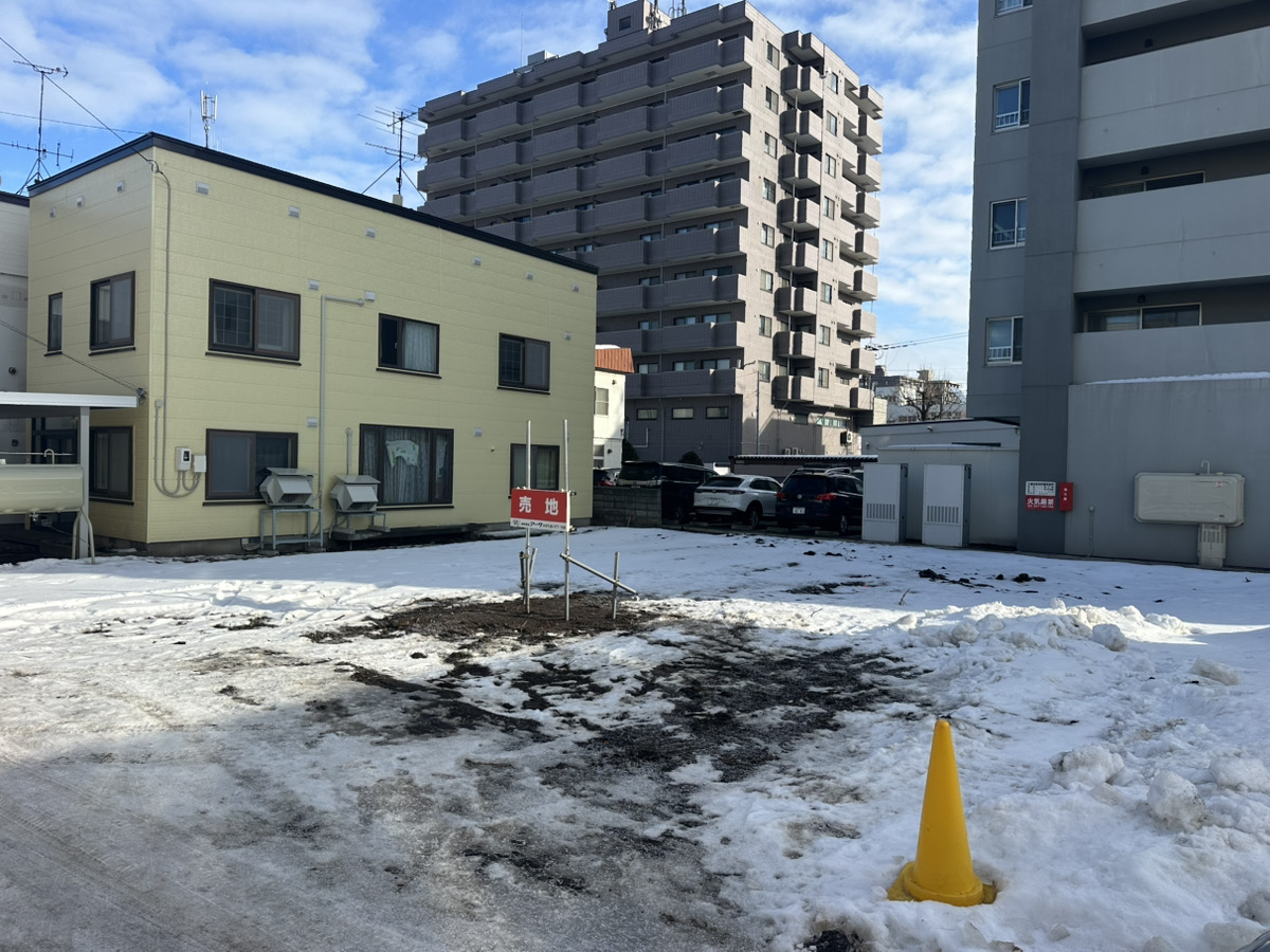 北海道札幌市中央区南14条西11丁目1-22,1790-24